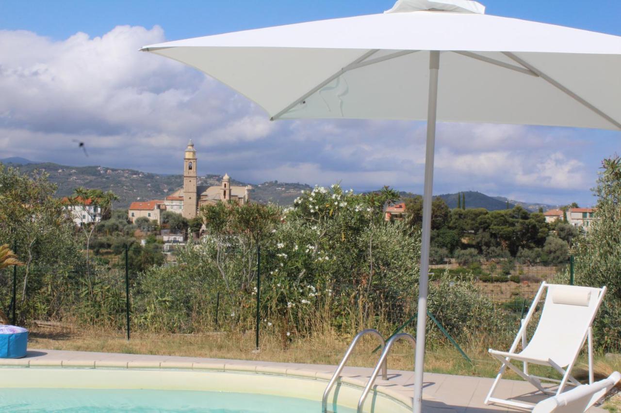 Villa Clicla - Pool, Sea,Hommock Swing And Laziness Imperia Bagian luar foto