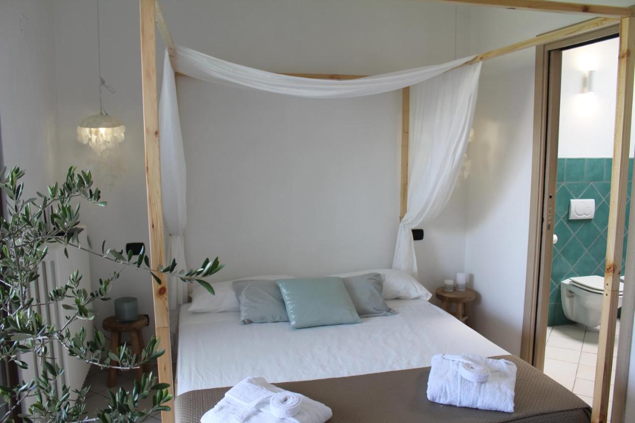 Villa Clicla - Pool, Sea,Hommock Swing And Laziness Imperia Bagian luar foto